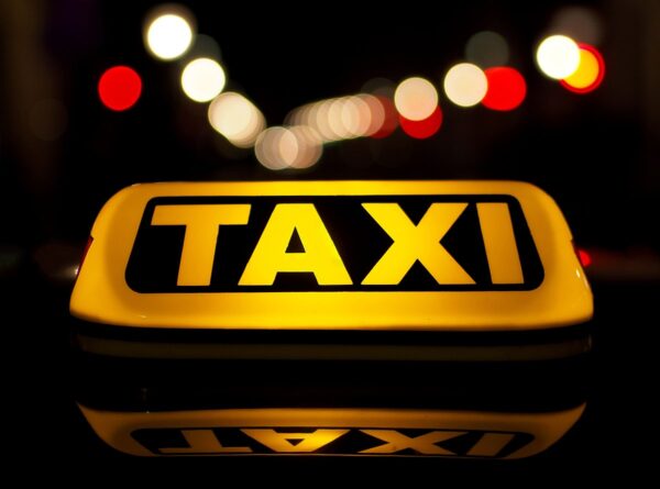 Servicio de Taxi Individual o por Grupos